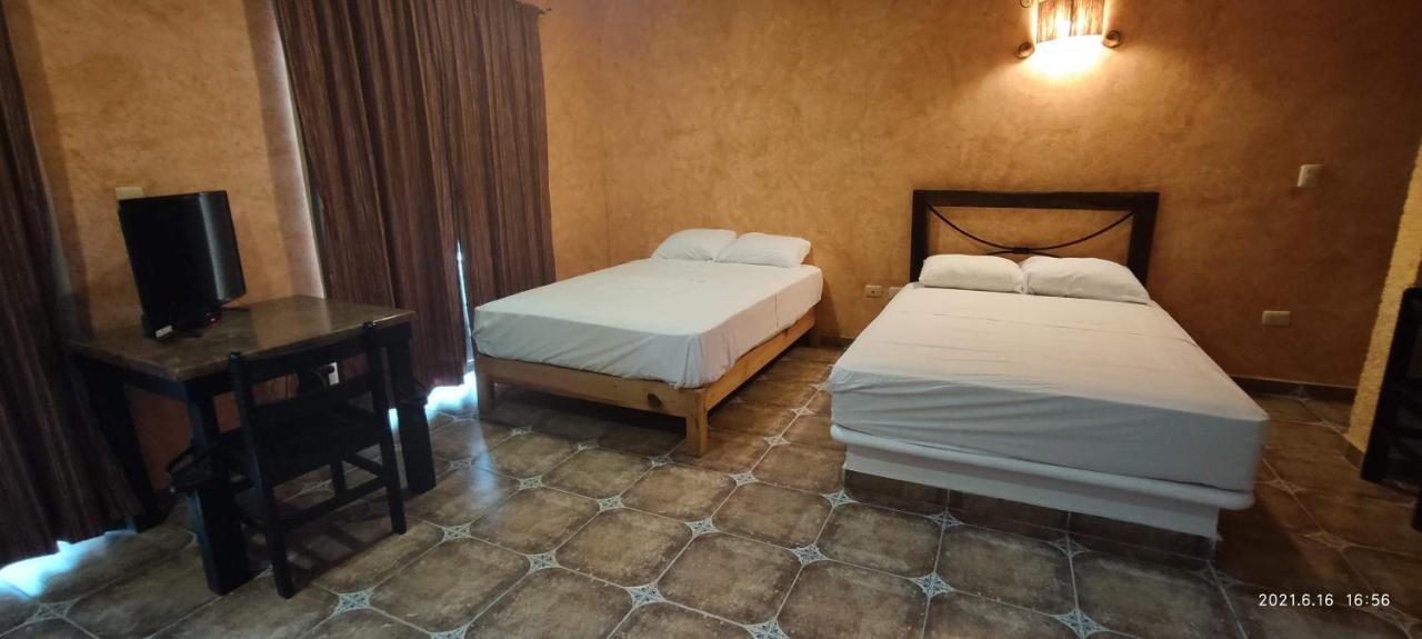 Alux Rooms Playa del Carmen Exterior photo